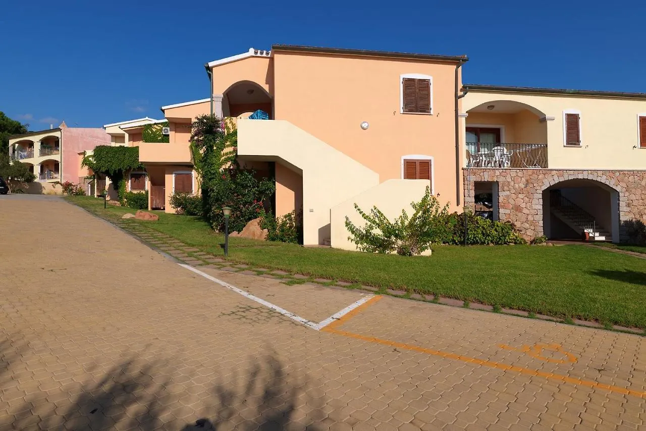 The Fantastic Residenza Badus Studio Sleeps 2 Num0828 Badesi Apartman