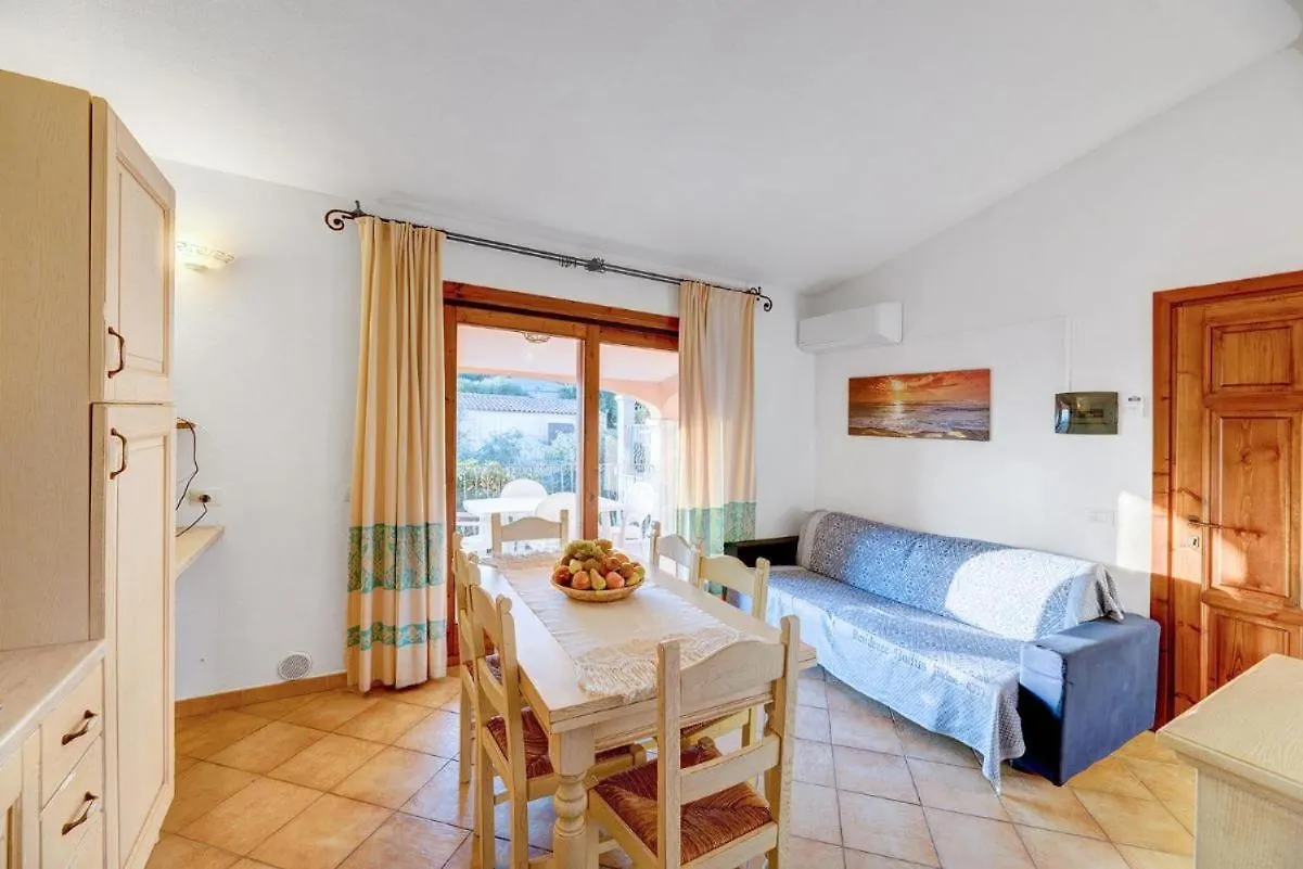 Apartman The Fantastic Residenza Badus Studio Sleeps 2 Num0828 Badesi Olaszország