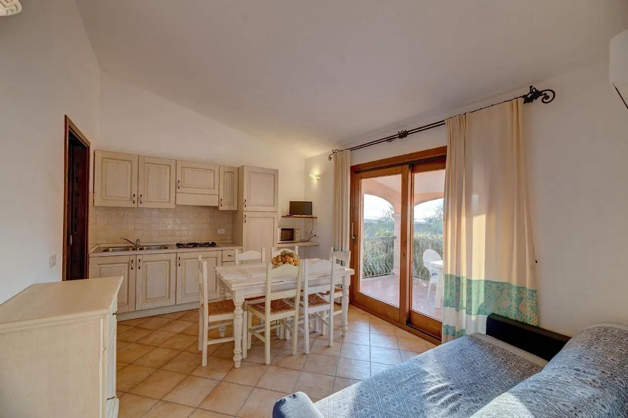 Apartman The Fantastic Residenza Badus Studio Sleeps 2 Num0828 Badesi Olaszország