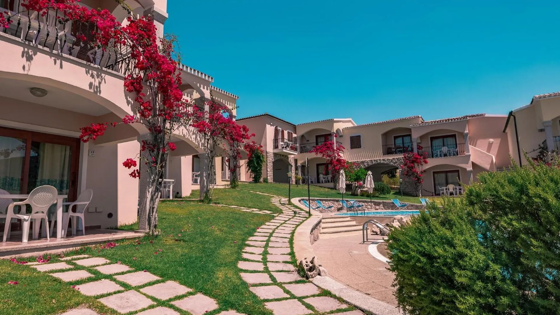 The Fantastic Residenza Badus Studio Sleeps 2 Num0828 Badesi